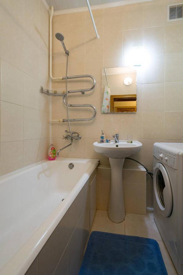 Nadezhda Apartments In Samal Алма Ата Екстериор снимка