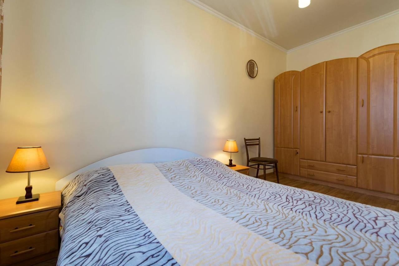 Nadezhda Apartments In Samal Алма Ата Екстериор снимка
