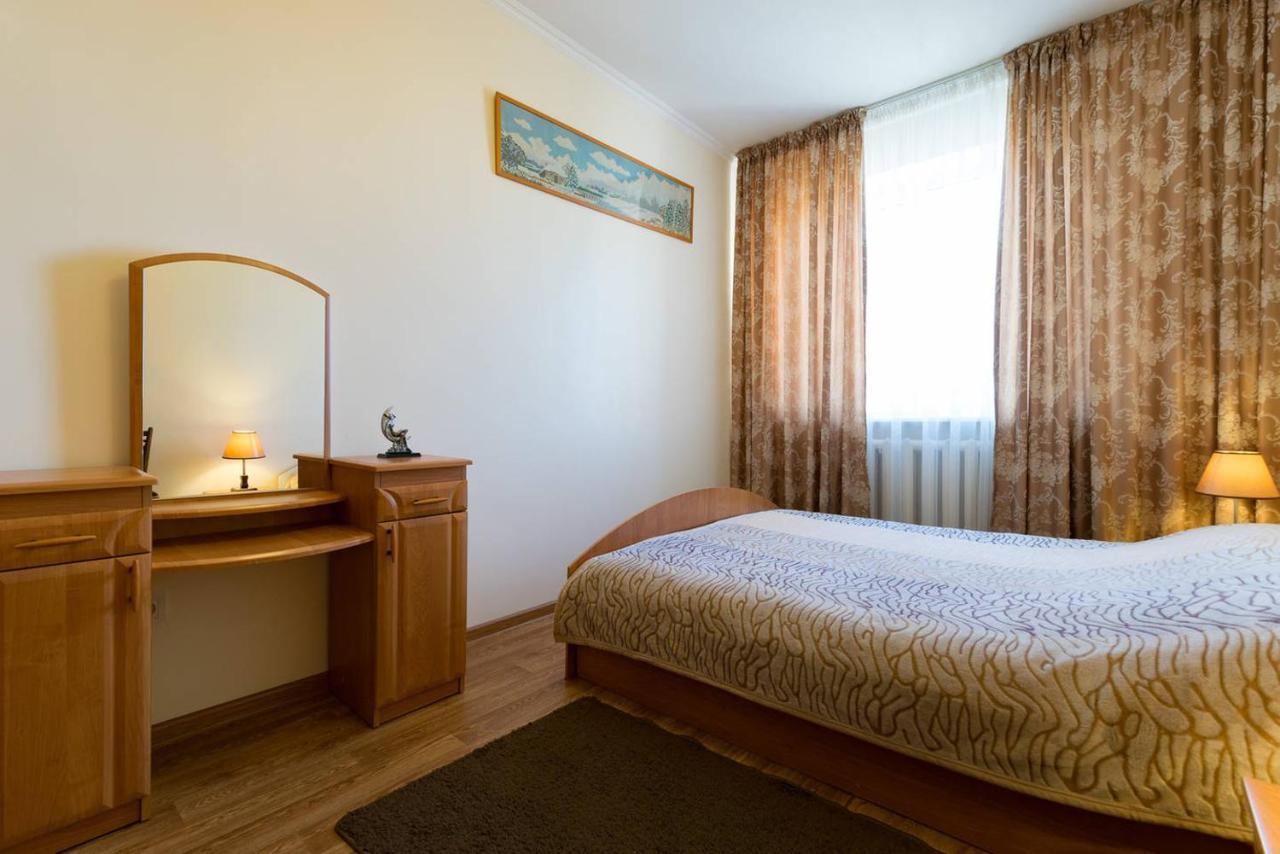 Nadezhda Apartments In Samal Алма Ата Екстериор снимка