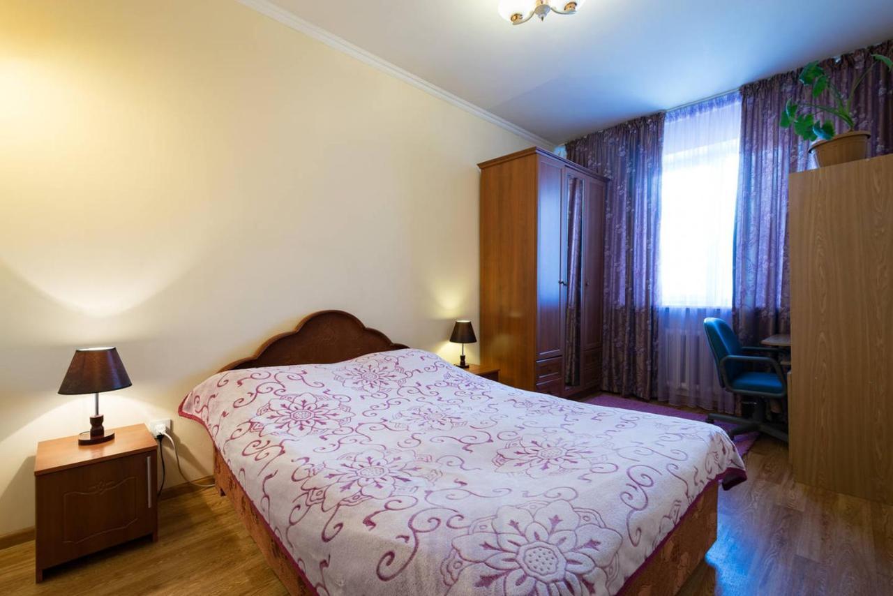 Nadezhda Apartments In Samal Алма Ата Екстериор снимка